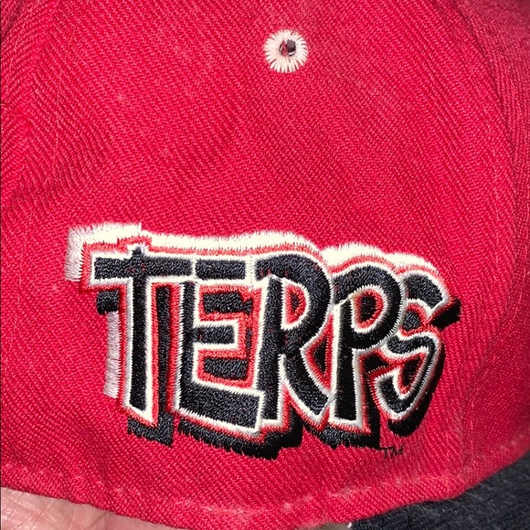 Hat - Picture 2 of 4